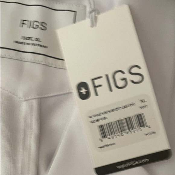 Figs Classic White Lab Coat - Picture 2 of 3